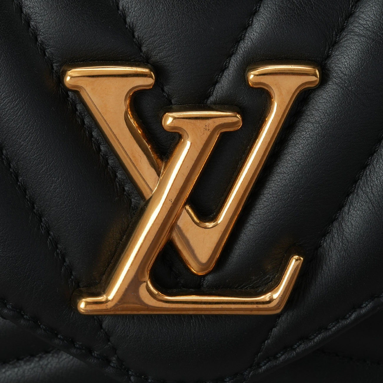 LOUIS VUITTON(USED)루이비통 뉴웨이브 멀티 포쉐트 크로스백